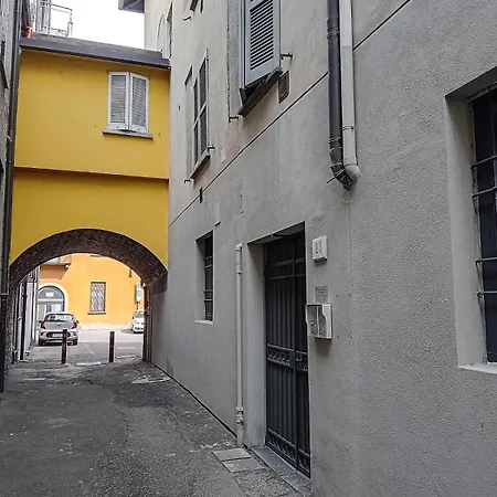 History Luxury By Revenue House Daire Como