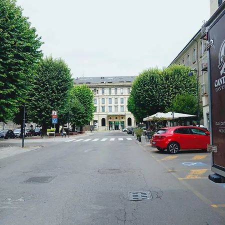 100 Passi Dal Lago, History Piazza Roma By Revenue House アパート *