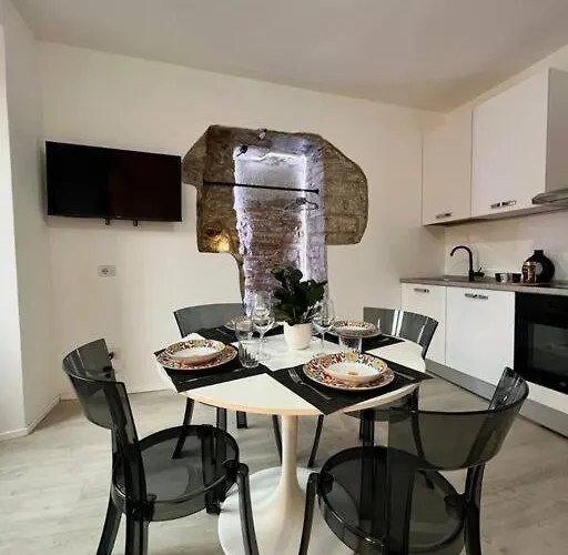 Piazza Roma Next And Station By Revenue House 아파트 코모