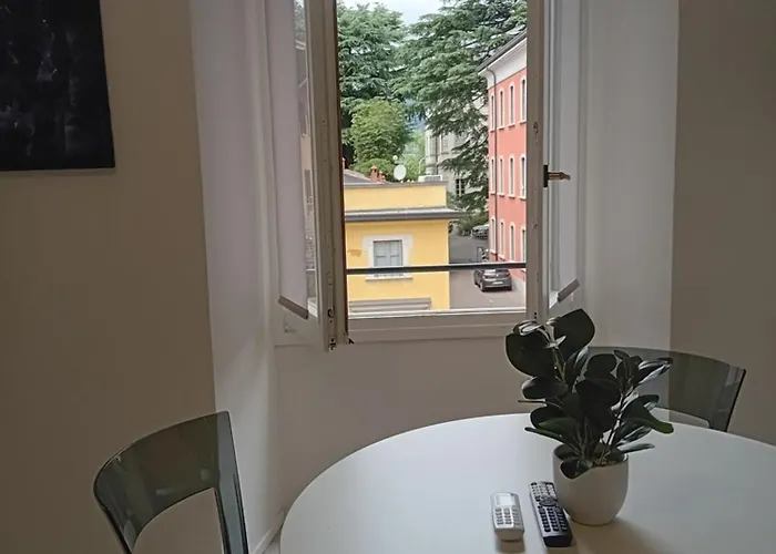 아파트 Piazza Roma Next And Station By Revenue House 코모